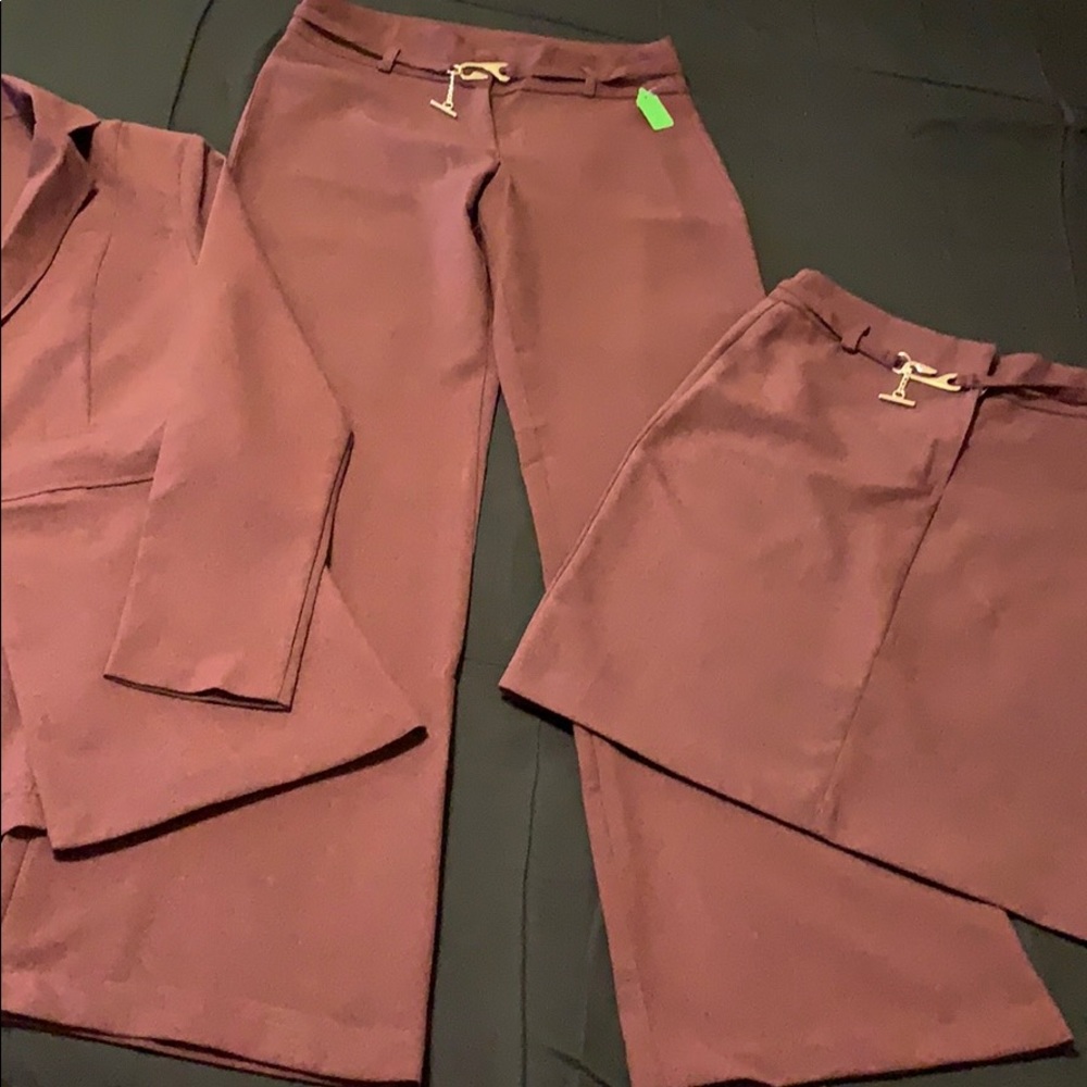 Suit - Picture 4 of 7